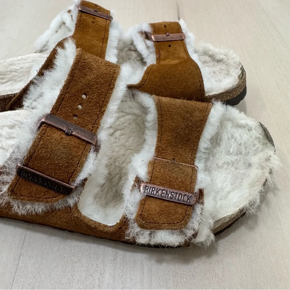 Kids' Birkenstock® Arizona Shearling Sandals Size 33 = Kids 2-2.5 - Picture 5 of 14